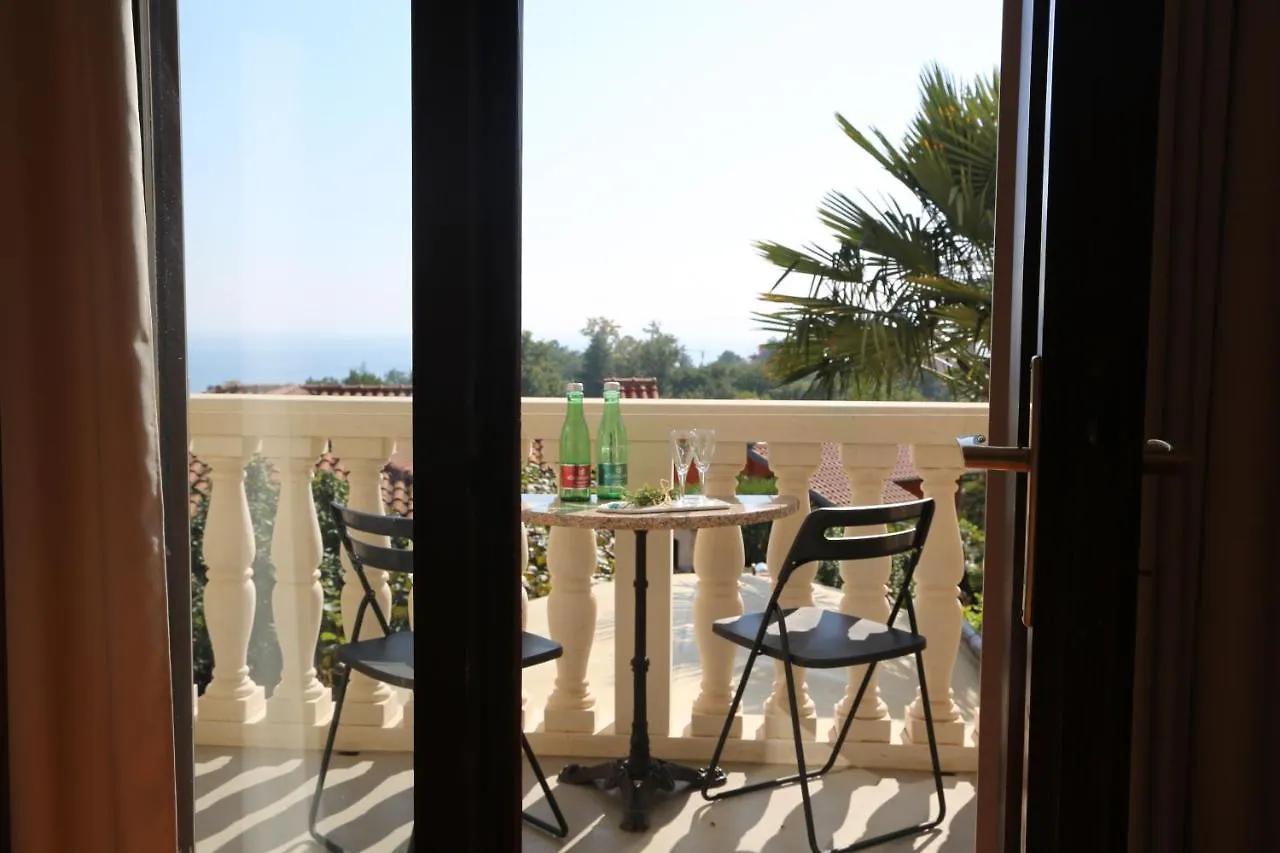 Villa Ana Lovran 0*,